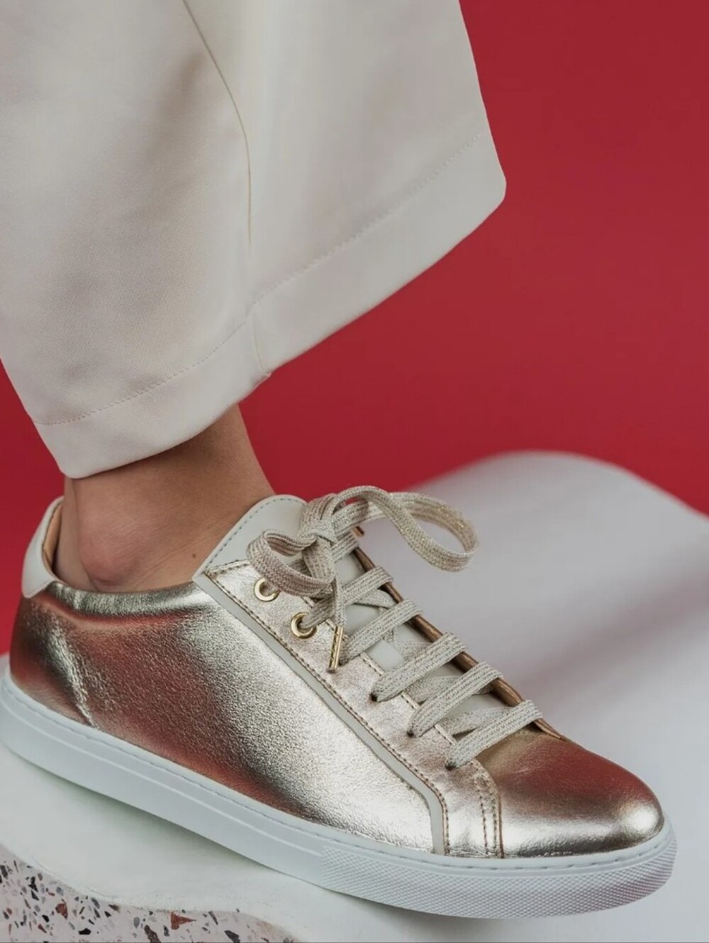 Ann klein Gold Flex Leather sneakers